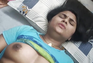 Mallu couple sex, Vaishnavy and Sharun Raj fuck, steamy sex with a mallu couple, close-up pussy sex, vaginal fuck with a mallu bhabhi, indian couple sex