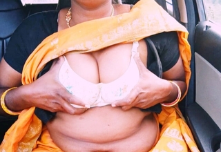 Telugu maid motor sex telugu dirty talks with house owner.