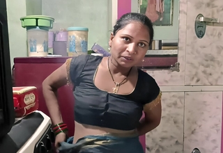 Desi Amma Ki Saree Utar Kar Nangha Kiya