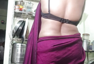 Desi bhabhi ketchen sex jugs massage