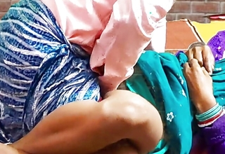 Aunty in hot