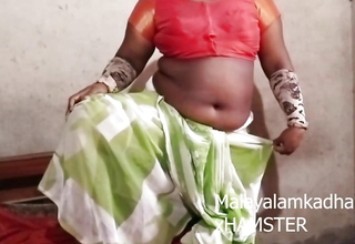 desi village bhabhi honcho figure enjoying the brush self