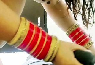 Hot wife Janvi gets pregnant about her chief honcho