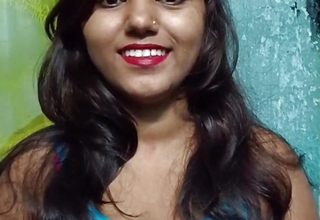 Hot Indian aunty with stranger boy full enjoyment