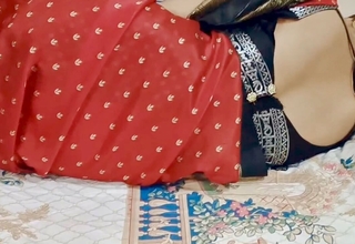 NEW Married Hot & beautiful wife Saree romance & fucking part 1