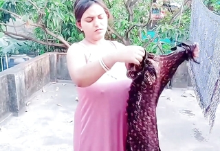 Indian desi married couple hot homemade video in hindi (full video)