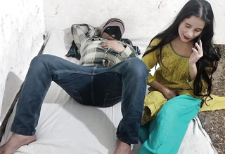 stance father ne apni stance little one ko boyfriend se bat krte huye pakra aur pel diya