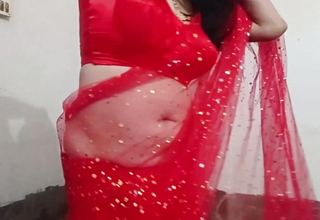 Delhi girl full fun in Her digs with her boyfriend