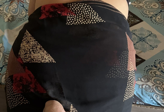 Buddha servant found his own master's young girl alone and left the brush from the table (Hindi Audio)