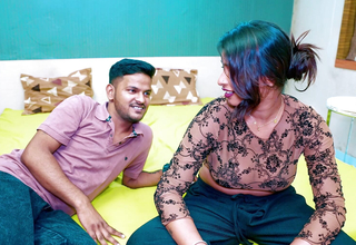 Girlfriend ko akela room me pake khule aam pelam pelai chala