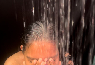 Indian Girl bathroom to live show, very Hot