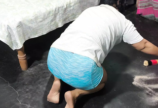 I hugged my workmate at my house and started having sex in her ass