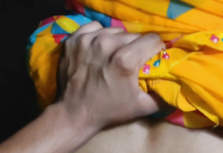 Clear Hindi Audio Hot anjali Bhabhi in yellow saree plus Devar Hit her hot Tight Pussy Desi Bhabhi Devar hard fuck