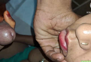 Put land in stepsister's mouth, step-brother put land in his mouth, seeing alone outside, put land in his frowardness