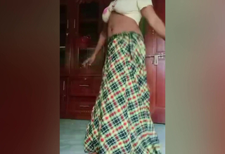 Indian chick hawt dance