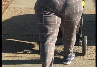 Jiggly thick indian butt. Im back for more