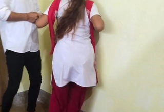 Indian school students ki ghapaghap pic when no one in classroom