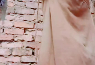 A difficulty neighbor saw me taking a bath, equally my friend sparking and masturbating together.