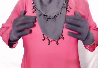 Indian Beautiful Bhabhi Having Sex With the addition of Chatting Dirty