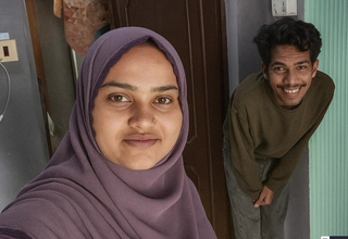 Pakisthani Stepsister Romantic Video Scene hug me love Naughty girls by -Snapchat143