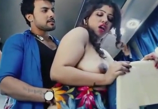 Chalti Cram Me Bhabhi Ki Chuday
