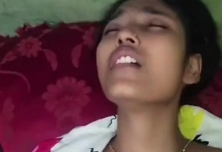 18 Year Venerable Girl First Time Sexual relations Hardcore Back away from Desi Indian Bhabhi Village Fuck