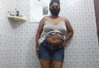 Desi cookie shower romm