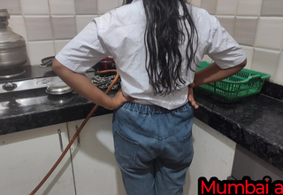 desi ladaki college se akar apane boyfriend ke sath caboose me kiya making love