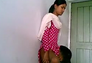 A sultry Indian college babe flaunts her ample curves in a daring public joshing with her lover.