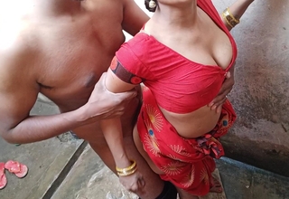 Young Indian wife in her prime acquires screwed changeless from behind until she squirts.