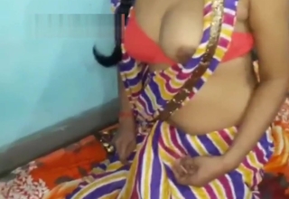 Indian bhabhi beamy boobs sucking by boyfriend, desi sex