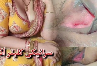 Beautiful Desi Pakistani Sraiki aunty porn hd roughly clear audio