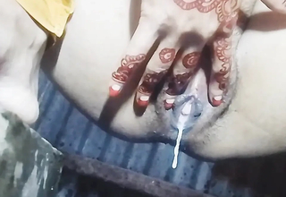 Bengali girlfriend teases herself in a catch village bathroom winning heading to college.