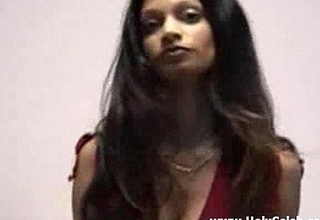 Big-busted Indian bawd procurement creampie