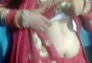 Bihari boobs stance