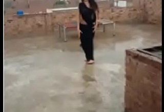 hawt dance outdoor indian legal age teenager saree latitudinarian