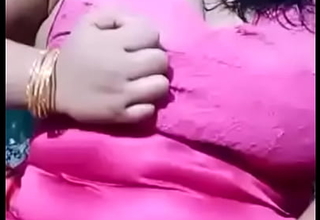 indain aunty showing pussy