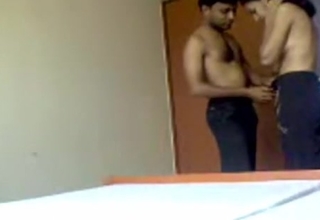 Indian amateur sex video for a sexy couple making out