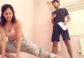 Teen Tricked Into Obtaining Naked Be advisable for Personal Trainer And Sucking His Cock Pov Indian