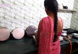 Indian Bhabi Fucked Forth Kitchen almost of Devar - Bhabi Forth In give someone notice Saree