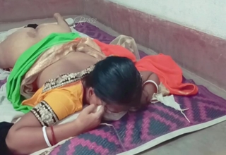 Cheating Indian Housewife Sucking Her Boyfriend’s Cock In 69 Position Before Fucking