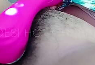 Indian Desi Aunty exposing Chubby Boobs and Hairy Pussy