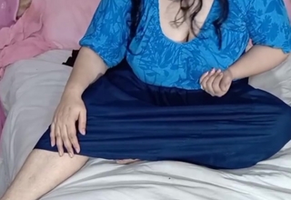 Indian Desi Chubby Wife Giving Tugjob To My Neighbour And He Grabs Her Big Knockers During Live Web camera Show