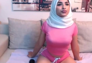 Sexy arab girl hatless on webcam