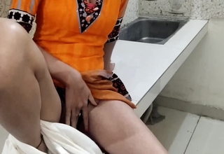 Husband Fucked Saara Near The Pantry While Every Tom Was At Home Xxx Hd Hindi Clear Audio Beautiful Sexy With Dirty Deliver