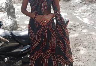 Bhabhi ko Ghar ke bahar chudai kiya