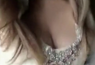 desi nri shows the brush boobs