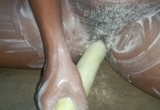 Neetu bhabhi fucking itself nigh cucumber. during bath.