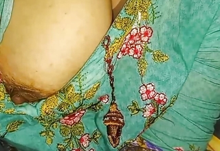 Desi House wife his pinch pennies with village homemade new sex video, upload by QueenbeautyQB