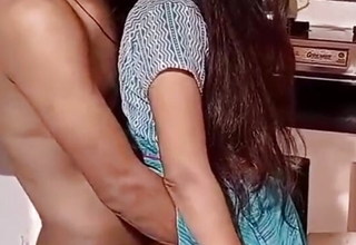 Indian couple in their kitchen diet doggy style homemade sex, the hot sex Hindi creme de la creme
